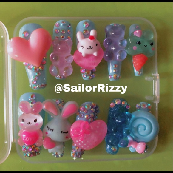 Handmade Kawaii inspired nail set - Picture 2 of 5